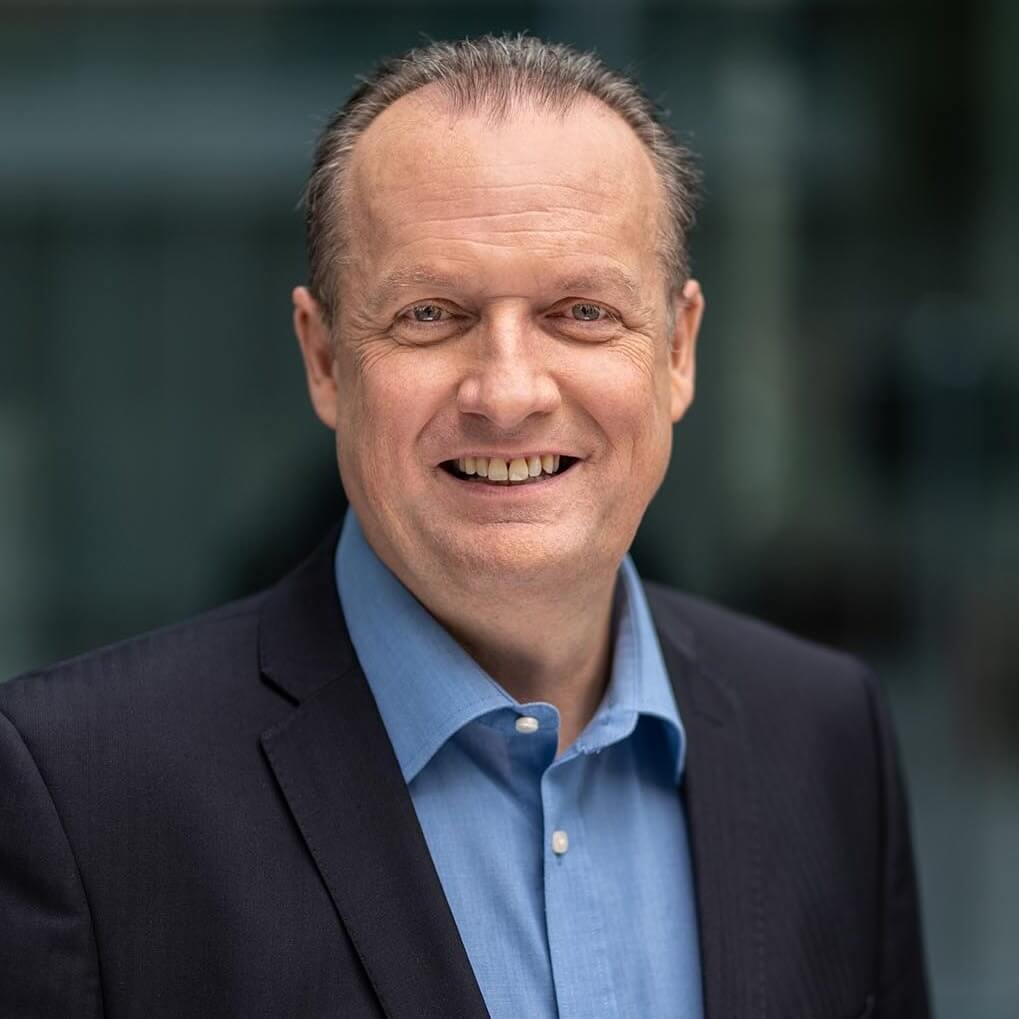 Andrew Clayton, Consultant